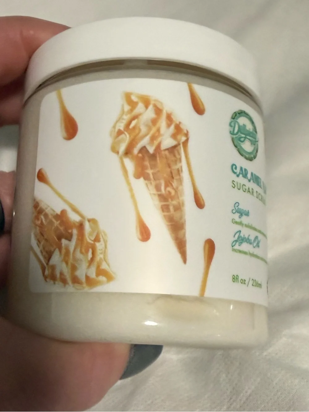 Aminnah/Dillpicky collab “Caramel Vanilla” Sugar Scrub!